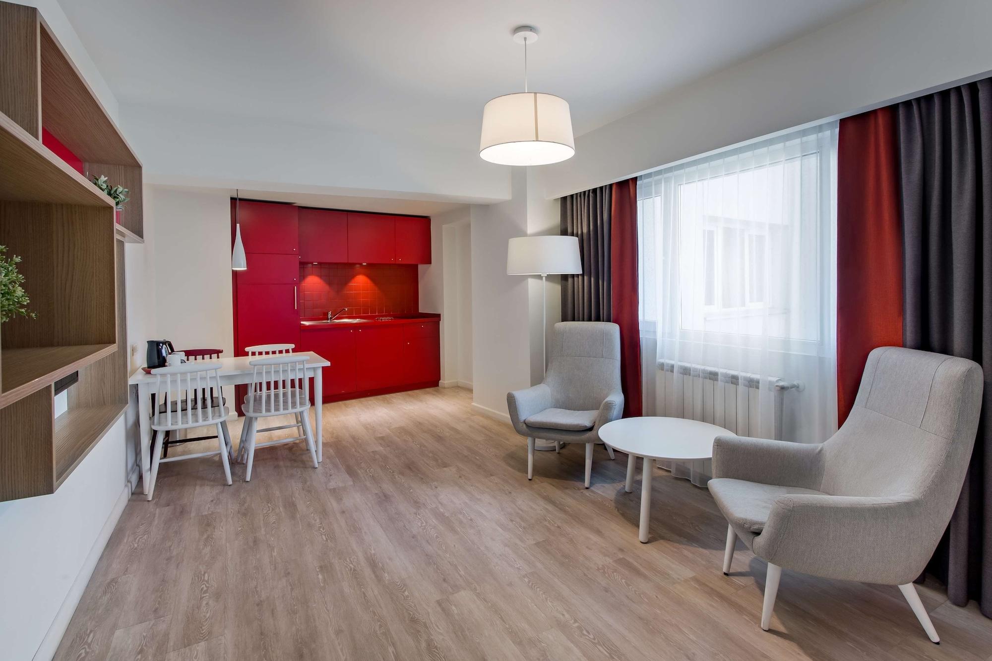 Park By Radisson & 4*