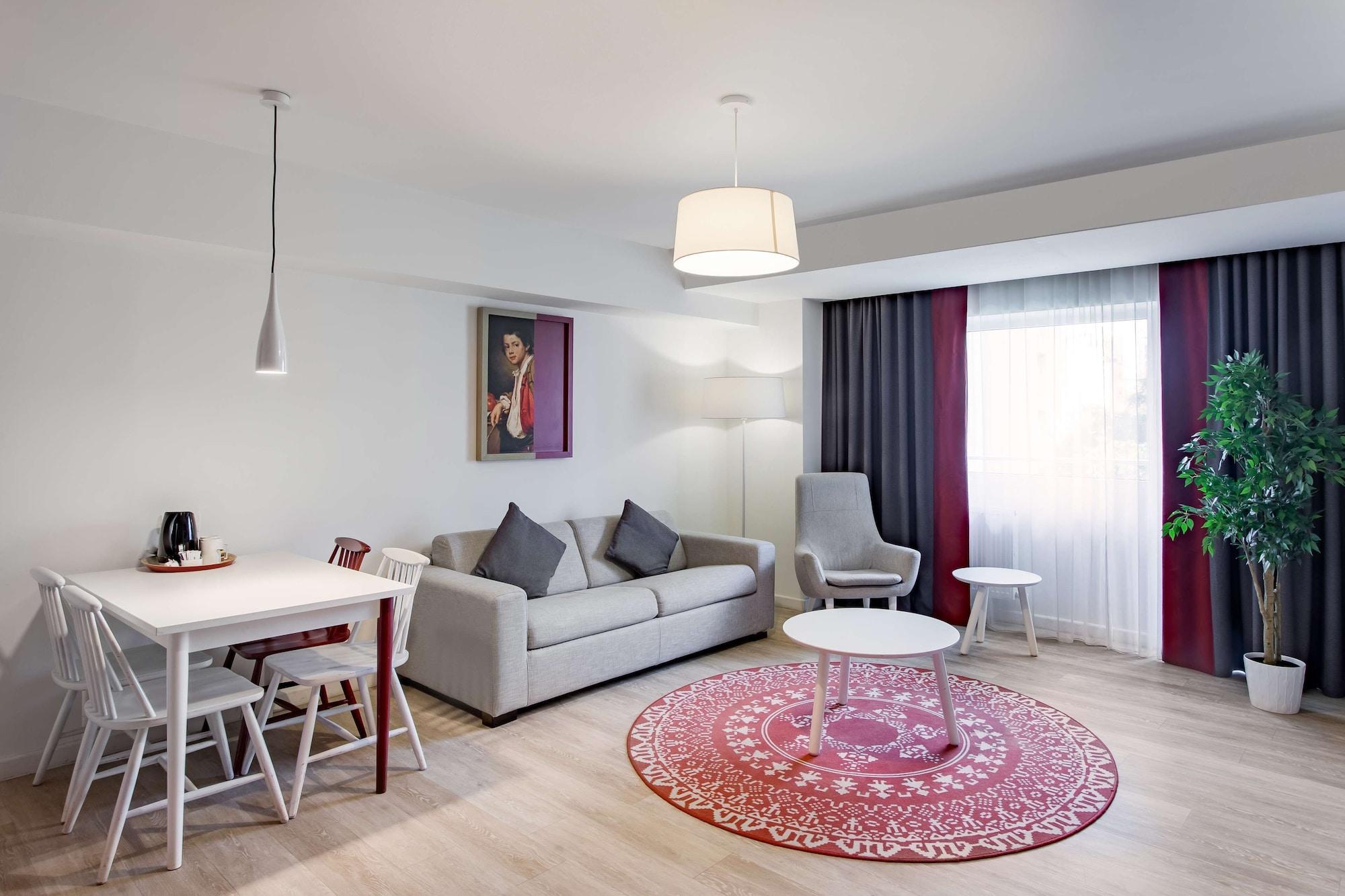 Park By Radisson & Aparthotel